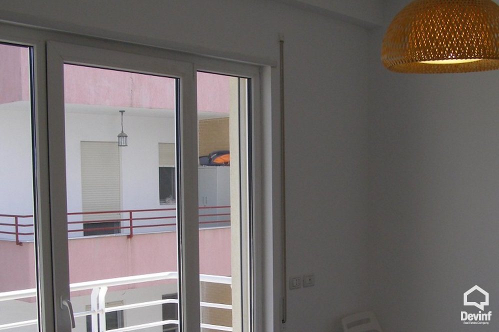 Tirane Qera Apartament 3+1+A Pallat i ri tek Liqeni i Tiranes apartament