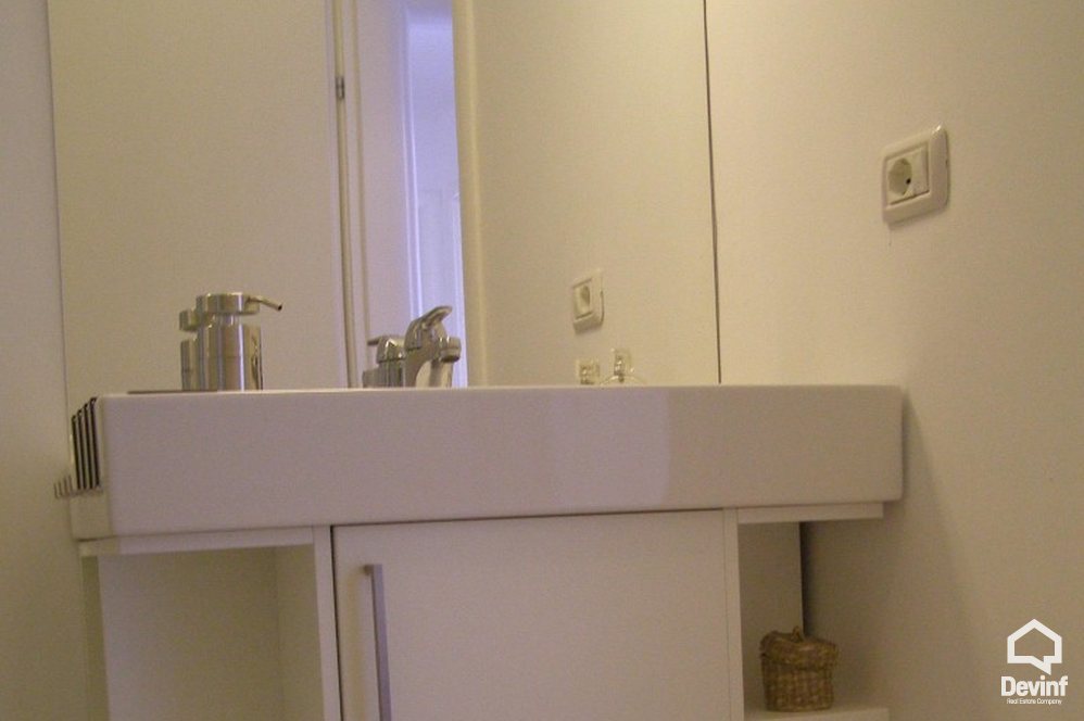 Tirane Qera Apartament 3+1+A Pallat i ri tek Liqeni i Tiranes apartament