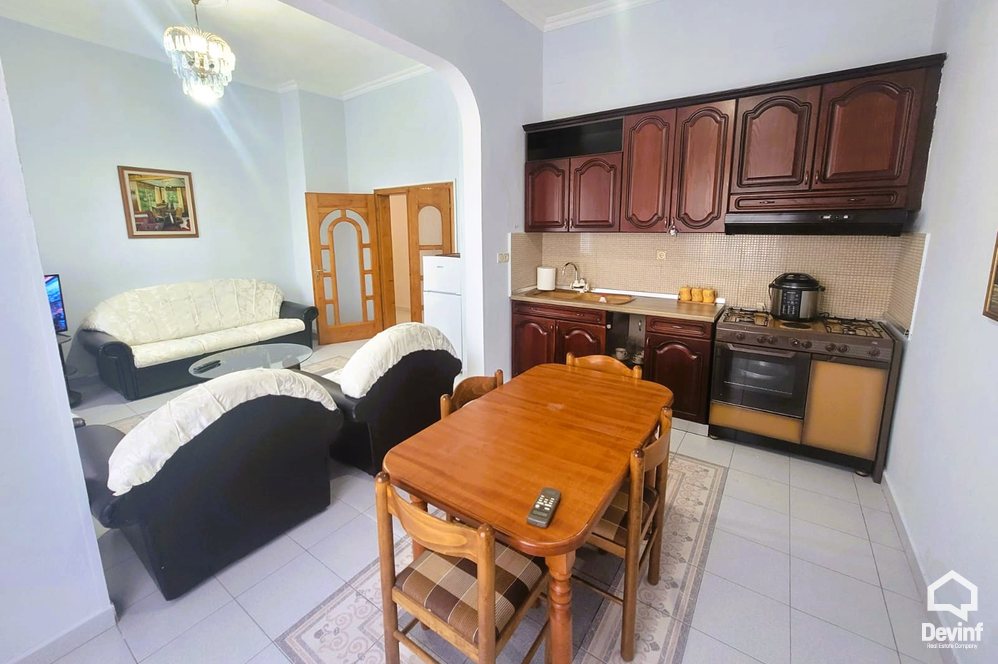 Tirane Qera Apartament 2+1 Apartamenti ndodhet prane Kompleksit Taiwan apartament zyre