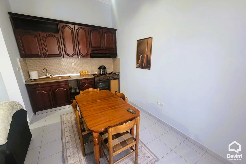 Tirane Qera Apartament 2+1 Apartamenti ndodhet prane Kompleksit Taiwan apartament zyre