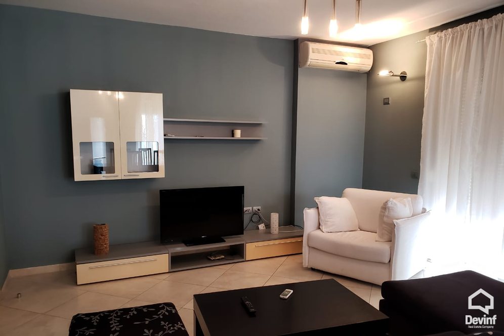 Tirane Qera Apartament 2+1+A Apartamenti ndodhet ne nje kompleksi te ri rezidencial prane Kopeshtit Botanik apartament kompleks rezidencial