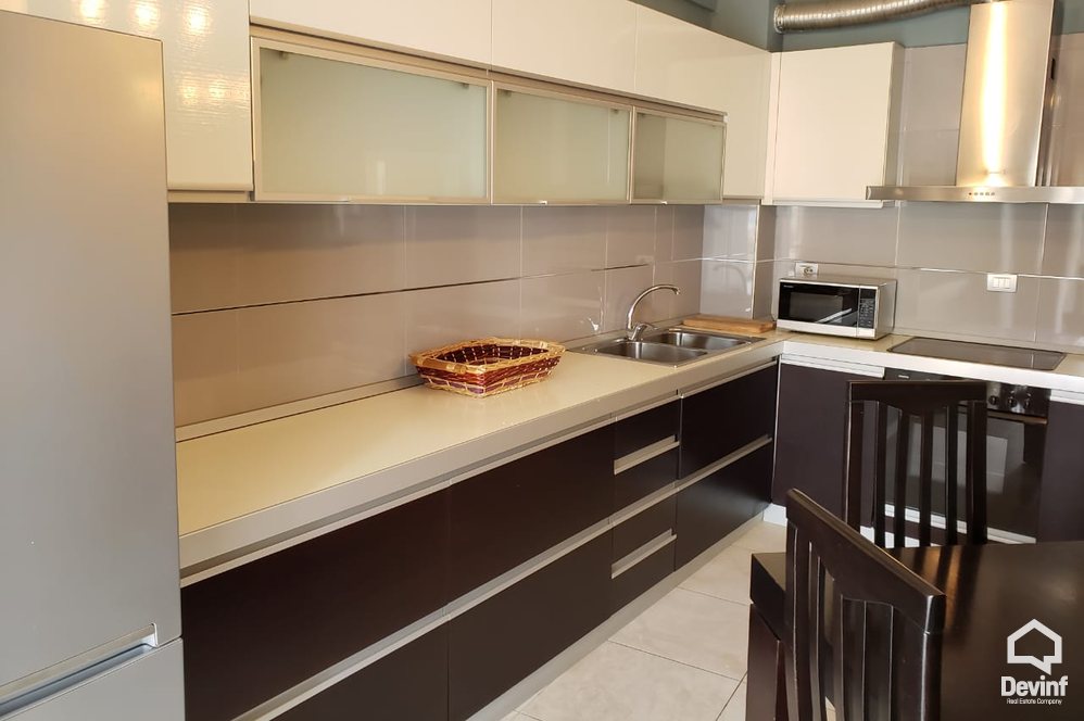 Tirane Qera Apartament 2+1+A Apartamenti ndodhet ne nje kompleksi te ri rezidencial prane Kopeshtit Botanik apartament kompleks rezidencial
