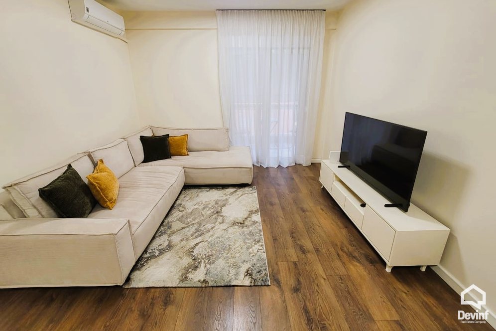 Tirane Qera Apartament 1+1 Apartamenti ndodhet ne rrugen Myslym Shyri apartament