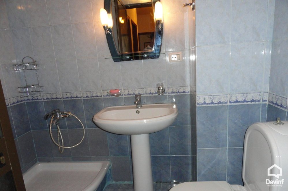 Tirane Qera Apartament 2+1+A Apartament ne nje ndertim te ri qe ndodhet prane Rr. Myslym Shyri apartament