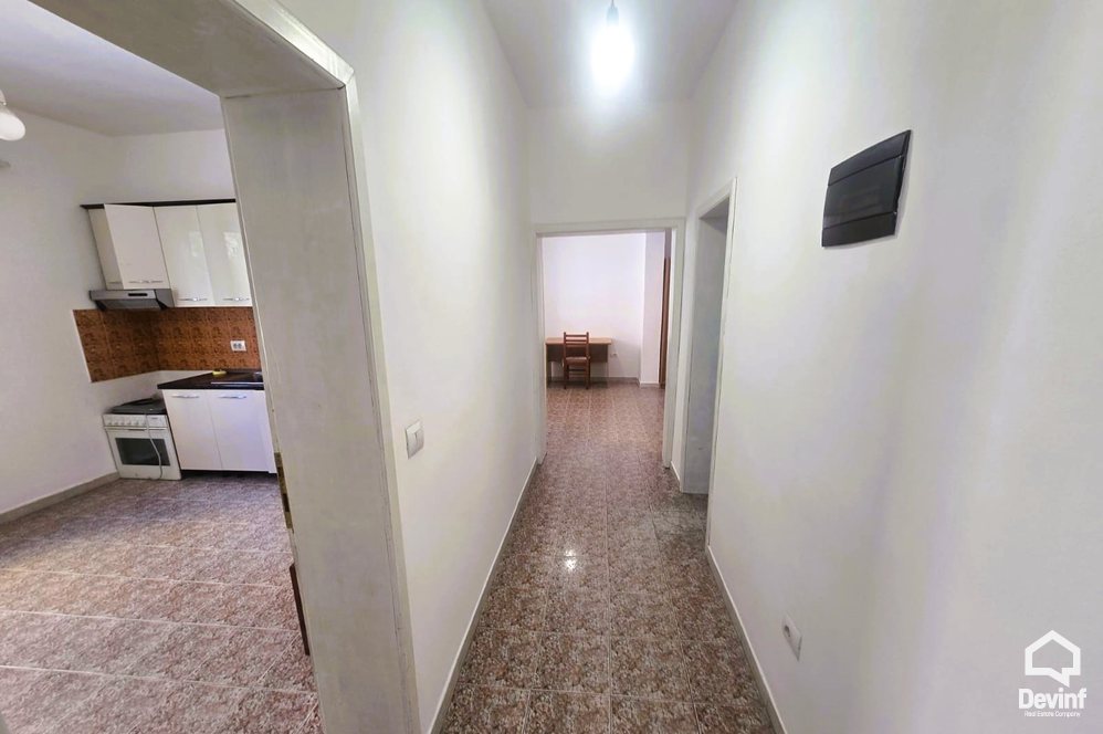 Tirane Qera Zyre 2+1 Apartament/zyre ne Rrugen Myslym Shyri kat vile apartament zyre