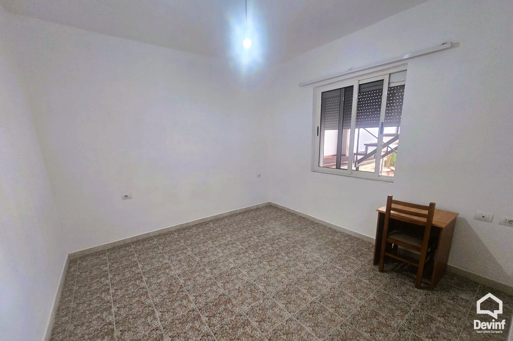 Tirane Qera Zyre 2+1 Apartament/zyre ne Rrugen Myslym Shyri kat vile apartament zyre