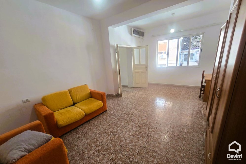 Tirane Qera Zyre 2+1 Apartament/zyre ne Rrugen Myslym Shyri kat vile apartament zyre
