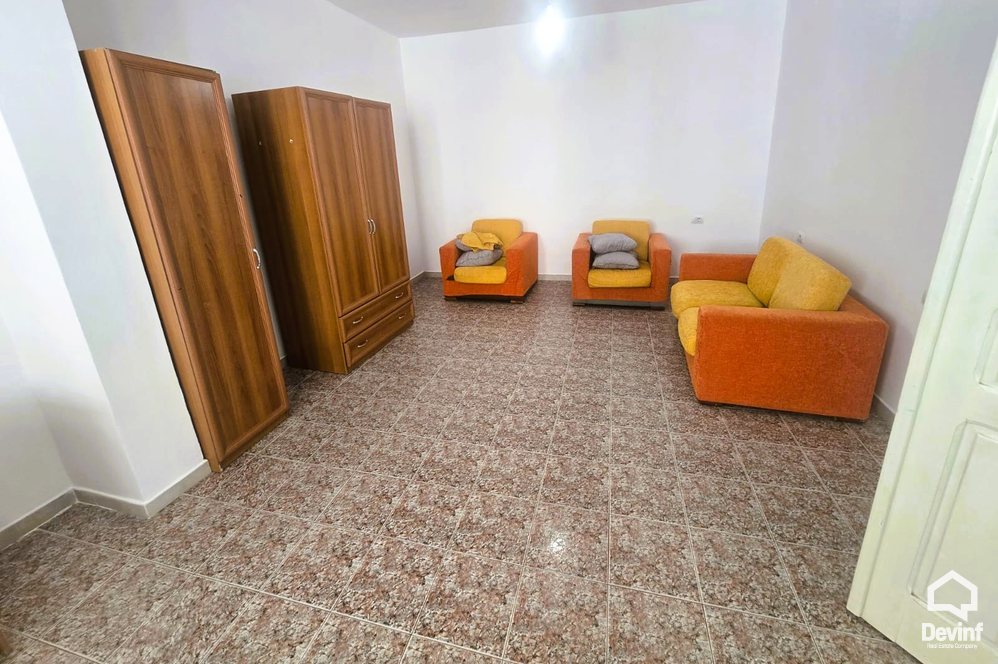 Tirane Qera Zyre 2+1 Apartament/zyre ne Rrugen Myslym Shyri kat vile apartament zyre