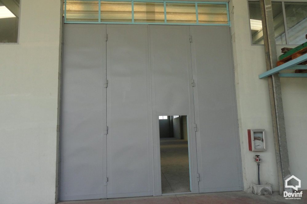 Tirane For Rent Warehouse  Industrial/storage facility near QTU on the Tirana-Durres highway Warehouse industri industri