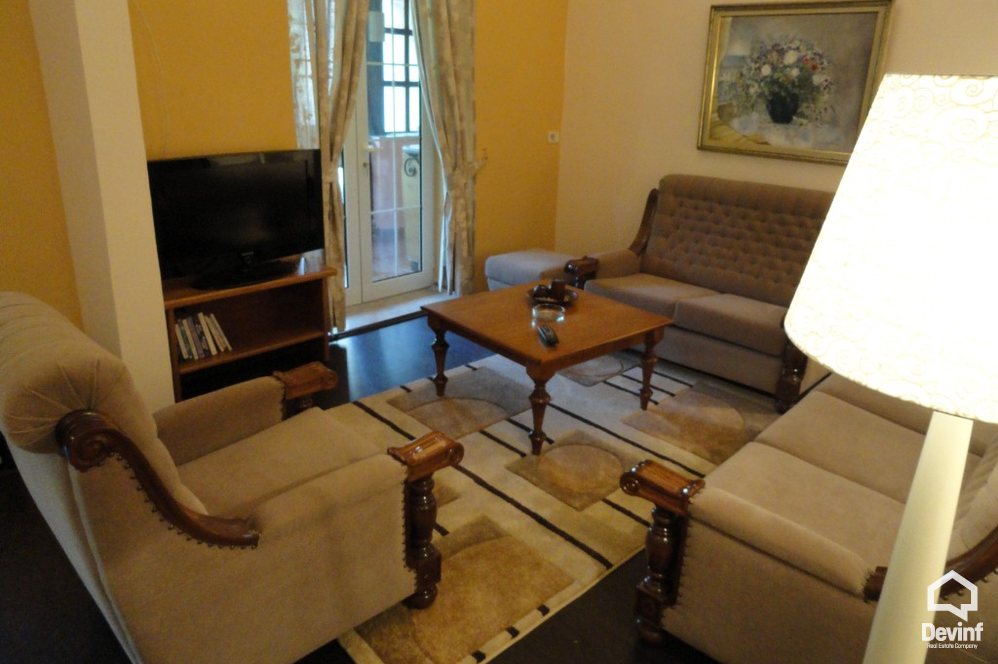 Tirane Shitje Apartament 1+1+G Apartamenti ndodhet ne zonen e Bllokut apartament