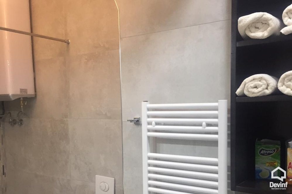 Tirane Shitje Apartament 1+1+G Apartamenti ndodhet ne zonen e Bllokut apartament