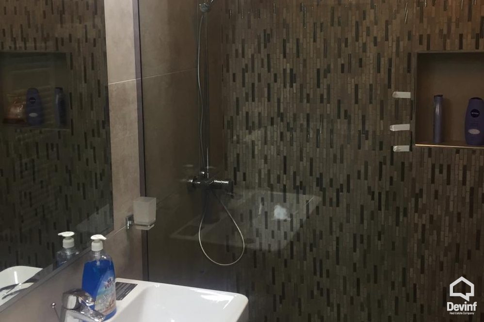 Tirane Shitje Apartament 1+1+G Apartamenti ndodhet ne zonen e Bllokut apartament