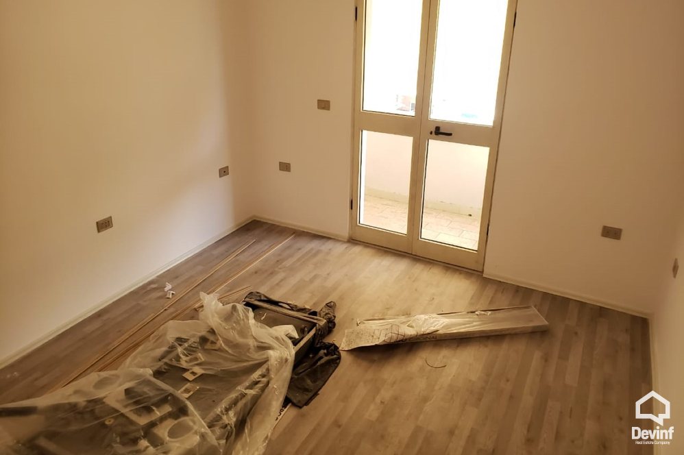 Tirane Shitje Apartament 3+1 Ne Rrugen e Kavajes, prane kryqezimit te 21 Dhjetorit apartament