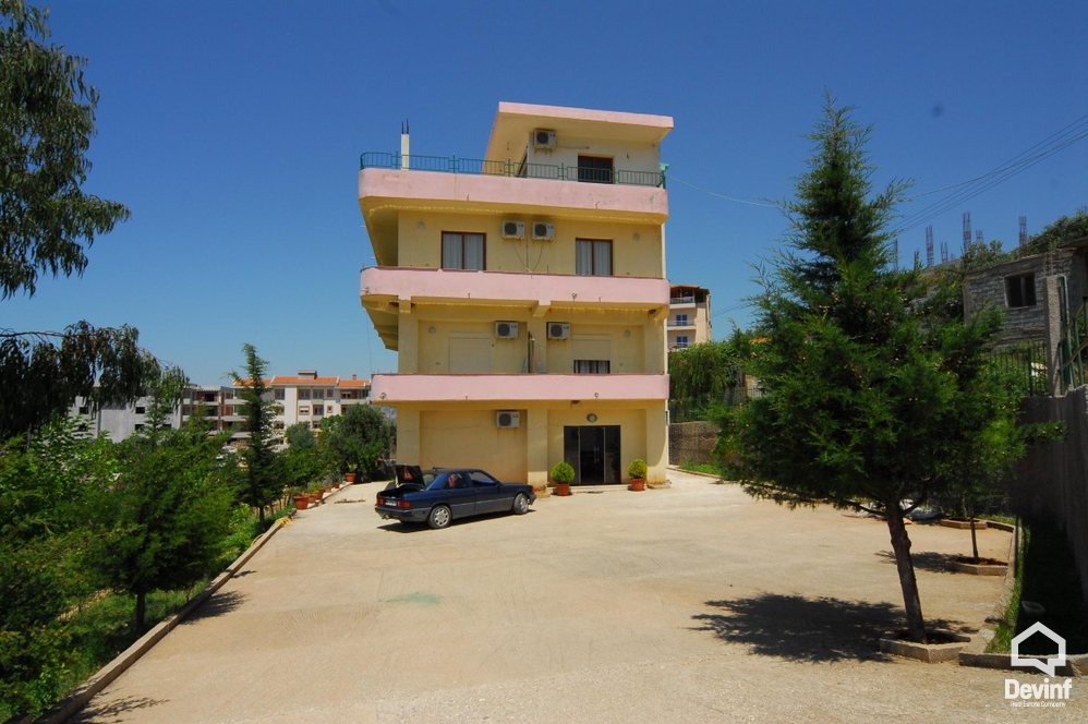 Vlore Shitje Hotel Me shume se 4 dhoma Hoteli ndodhet ne Uje te Ftohte, Vlore toke per ndertim