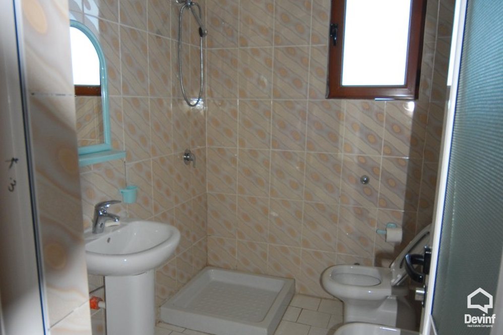Vlore Shitje Hotel Me shume se 4 dhoma Hoteli ndodhet ne Uje te Ftohte, Vlore toke per ndertim