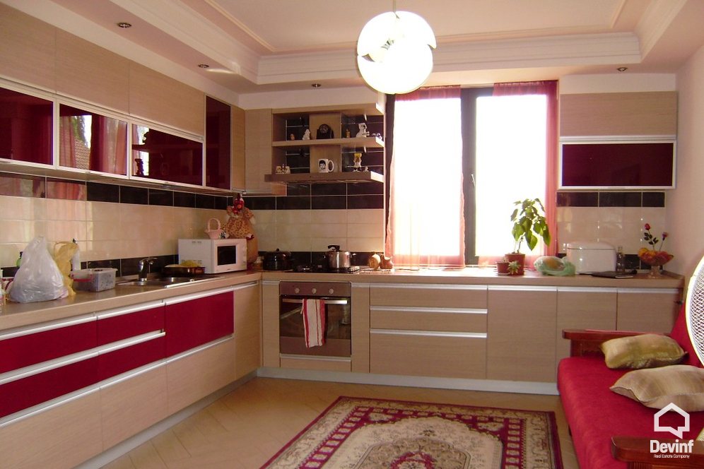 Tirane For Sale Villa 4+1+A Villa in the area of Sportiv Club Dinamo Villa