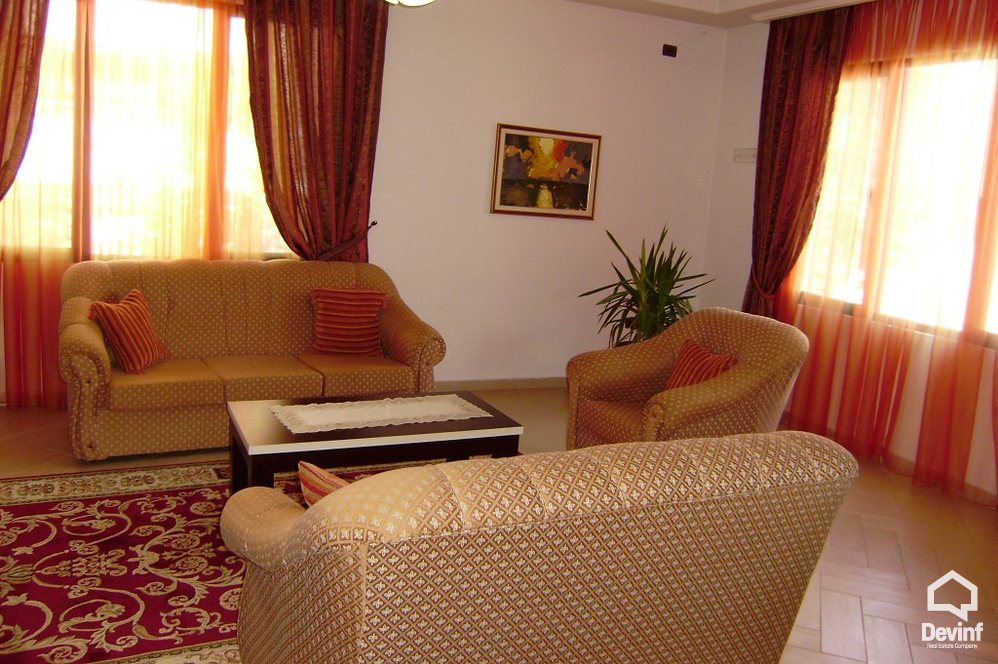 Tirane For Sale Villa 4+1+A Villa in the area of Sportiv Club Dinamo Villa