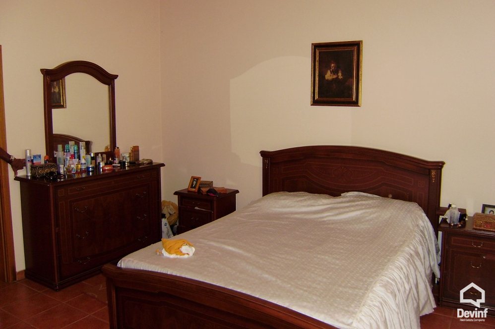 Tirane For Sale Villa 4+1+A Villa in the area of Sportiv Club Dinamo Villa