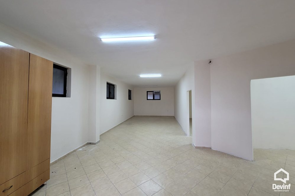 Tirane For Rent Villa Me shume se 4 dhoma Property for school or office located to the Tirana Lake area Office Villa