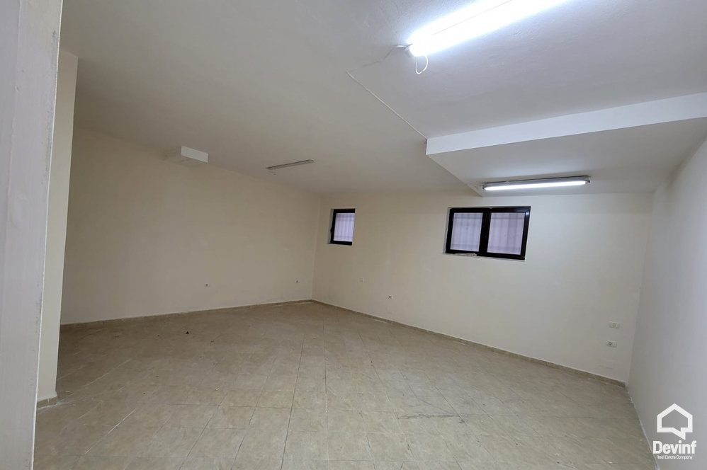 Tirane For Rent Villa Me shume se 4 dhoma Property for school or office located to the Tirana Lake area Office Villa