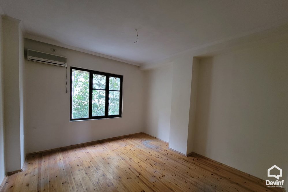 Tirane For Rent Villa Me shume se 4 dhoma Property for school or office located to the Tirana Lake area Office Villa