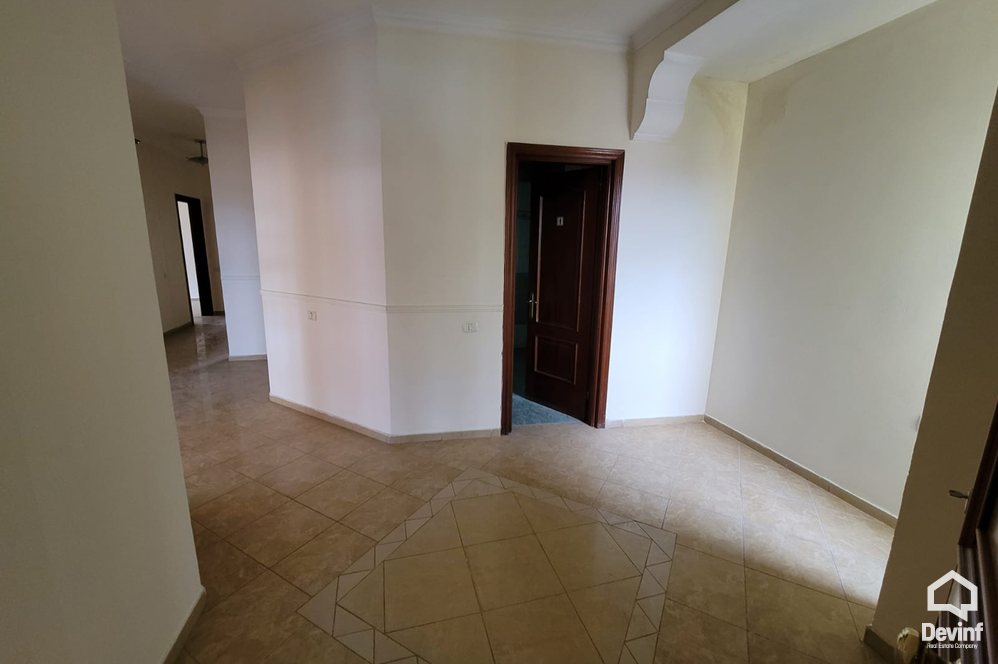 Tirane For Rent Villa Me shume se 4 dhoma Property for school or office located to the Tirana Lake area Office Villa