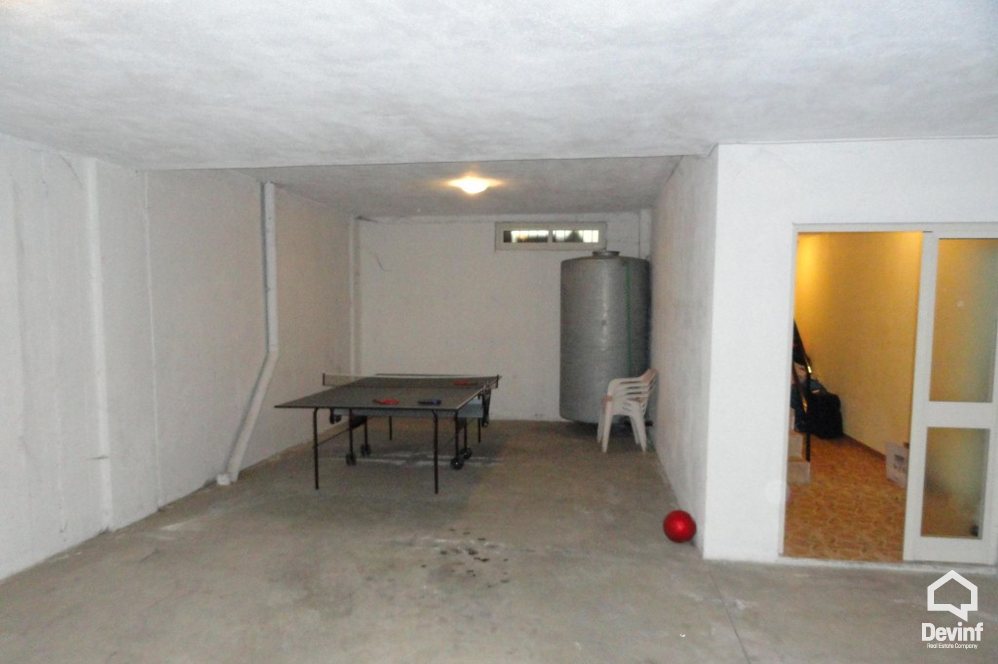 Tirane For Sale Villa  Villa located in villas area near the U.S. Embassy compound Villa