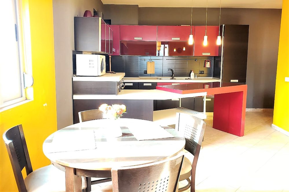 Tirane Shitje Apartament 2+1+A Apartamenti ndodhet ne pallat te ri prane stacionit te trenit apartament kompleks rezidencial
