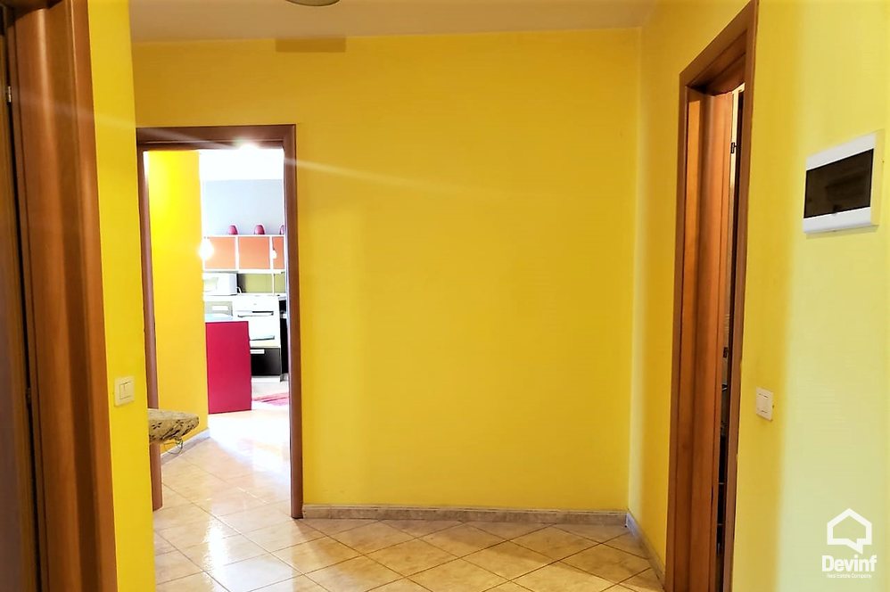 Tirane Shitje Apartament 2+1+A Apartamenti ndodhet ne pallat te ri prane stacionit te trenit apartament kompleks rezidencial
