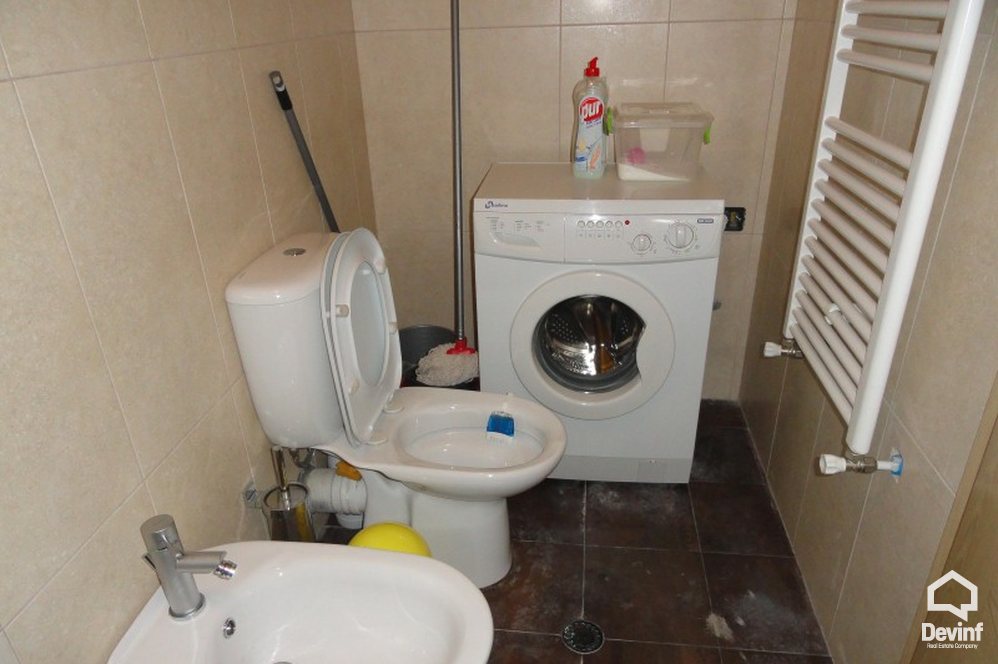 Tirane Qera Apartament 1+1+A Apartament ne nje pallat te ri ne Rr. Myslym Shyri shume prane Qendres Taivan apartament