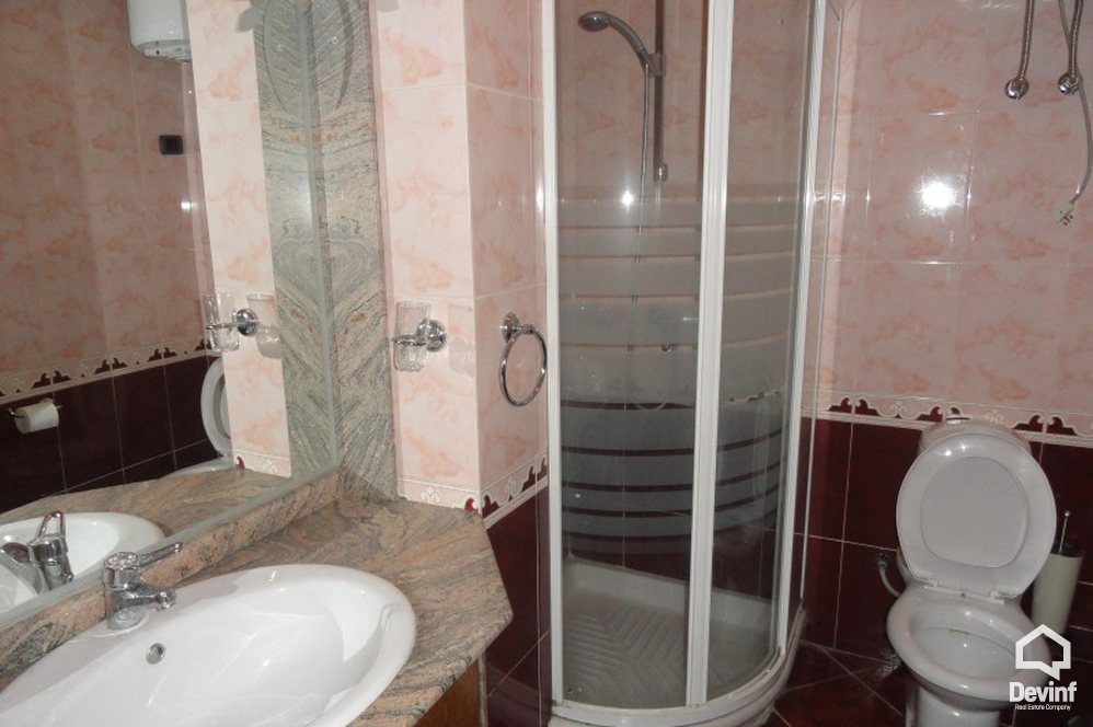 Tirane For Rent Apartment 3+1+A New apartment located in Blloku area Office