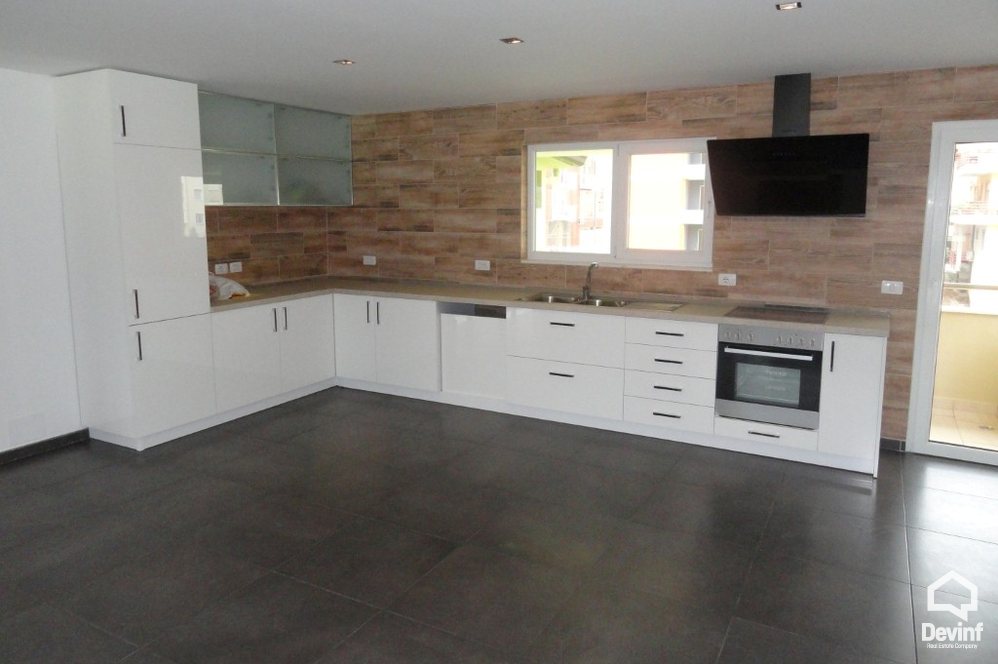Tirane For Sale Apartment 4+1+A Near the Lake of Tirana Apartment