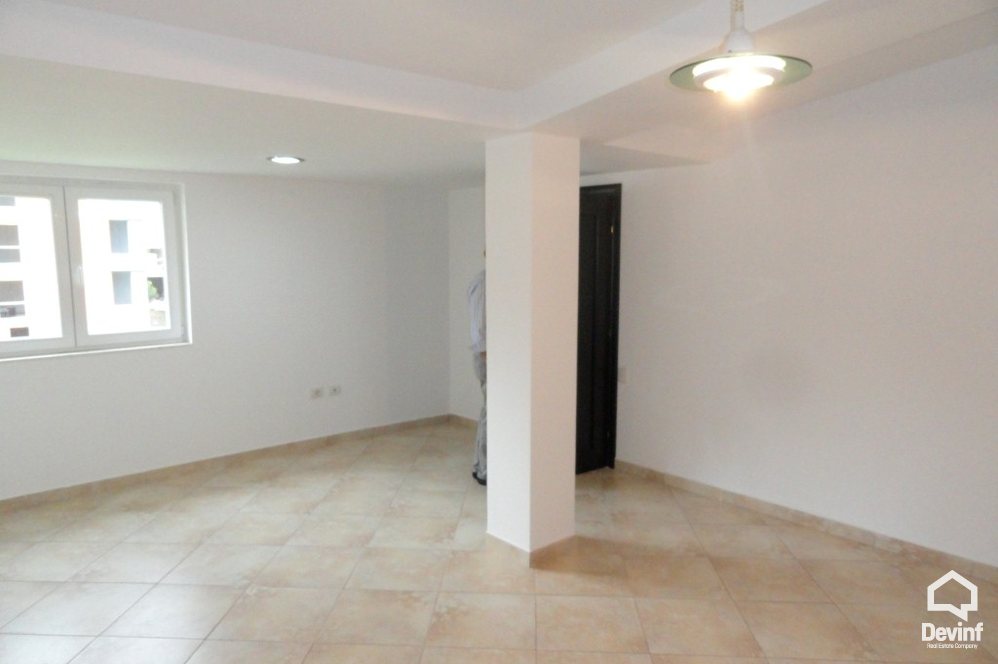 Tirane For Sale Apartment 4+1+A Near the Lake of Tirana Apartment