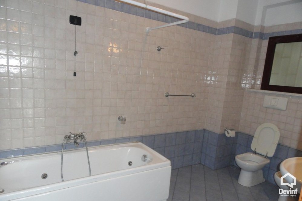 Tirane Qera Apartament 3+1+G Apartament ne pallat te ri ne qender te Tiranes apartament zyre qender biznesi