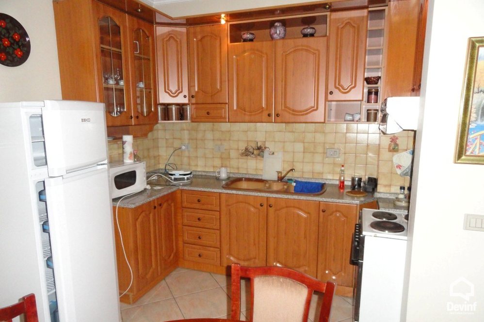 Tirane Qera Apartament 2+1+A Apartament ne nje ndertim te ri ne zonen e Bllokut apartament