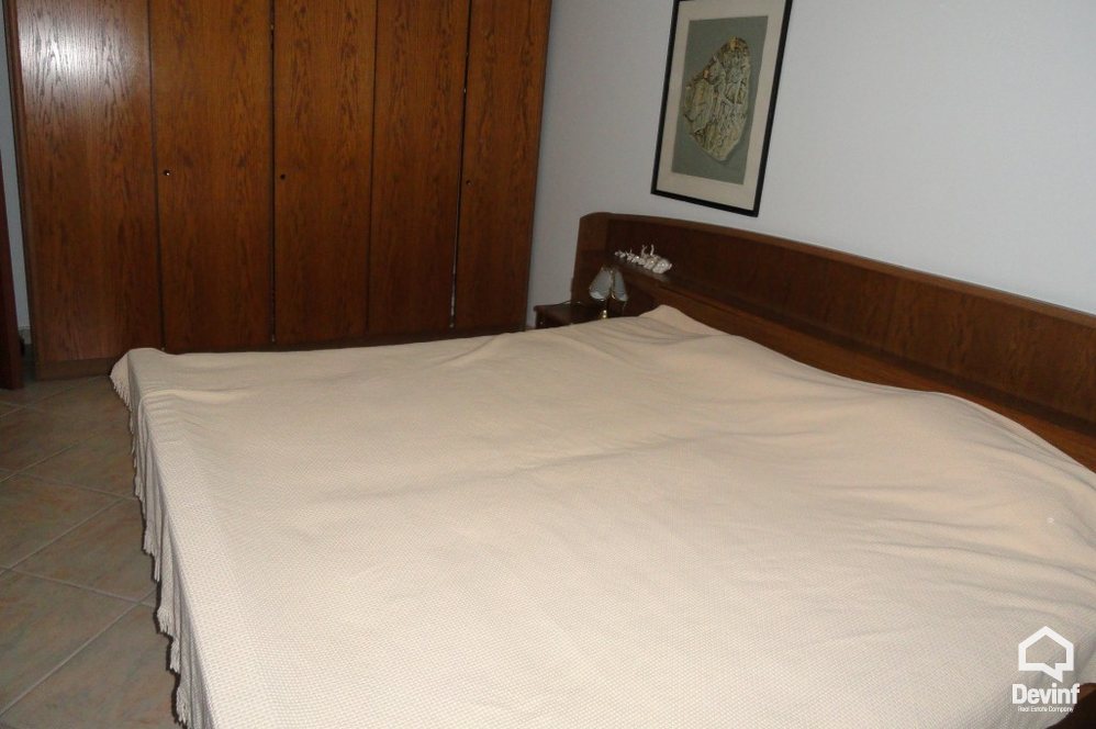 Tirane Qera Apartament 2+1+A Apartament ne nje ndertim te ri ne zonen e Bllokut apartament