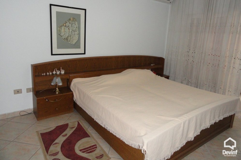 Tirane Qera Apartament 2+1+A Apartament ne nje ndertim te ri ne zonen e Bllokut apartament