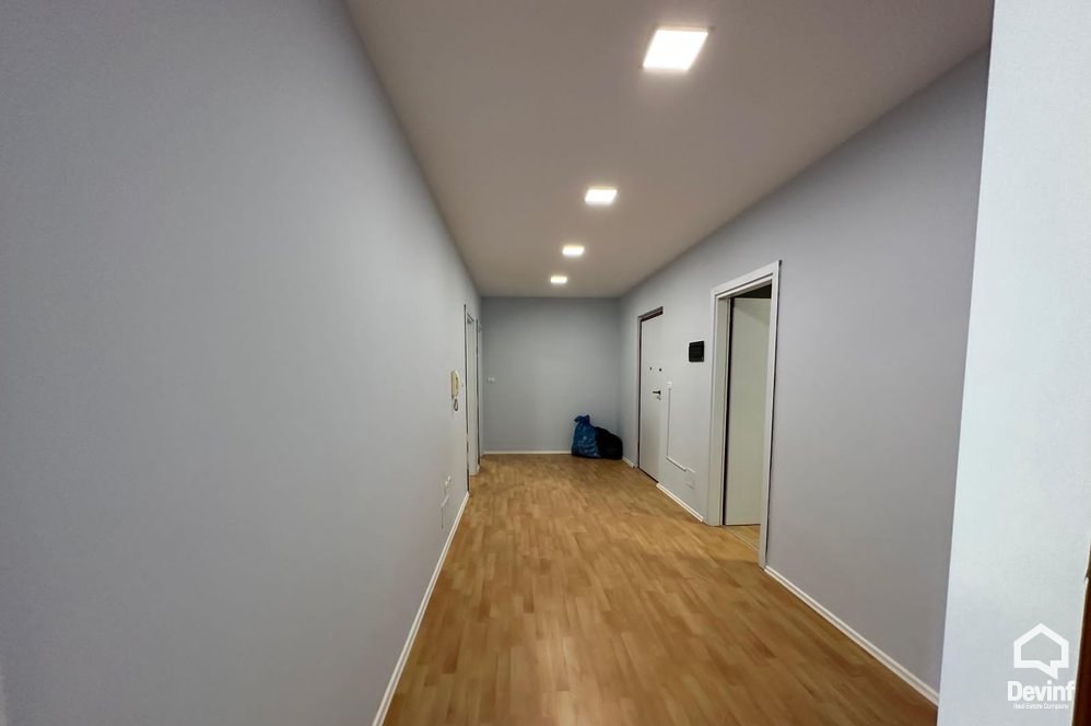 Tirane For Rent Office 2+1 Office positioned in a new building in Blloku area Office