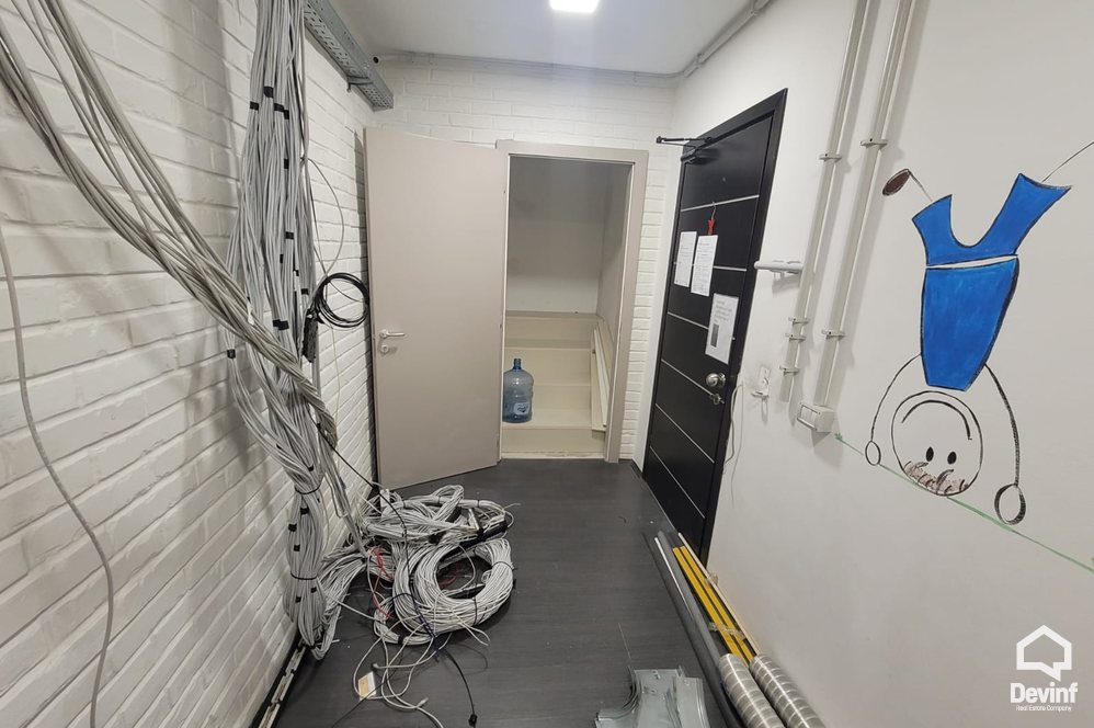 Tirane For Rent Office  Office in a business center located in the center of Tirana  Office Business Center Multifunctional Building