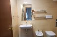 Tirane Qera Apartament 2+1+A Apartamenti ndodhet ne nje ndertim te ri prane Piramides apartament