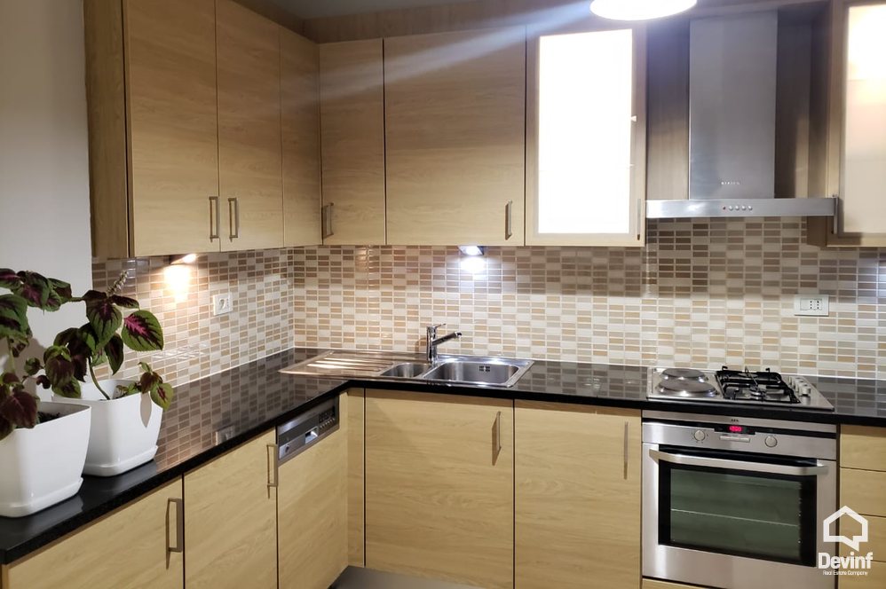 Tirane Qera Apartament 2+1+A Apartamenti ndodhet ne nje ndertim te ri prane Piramides apartament