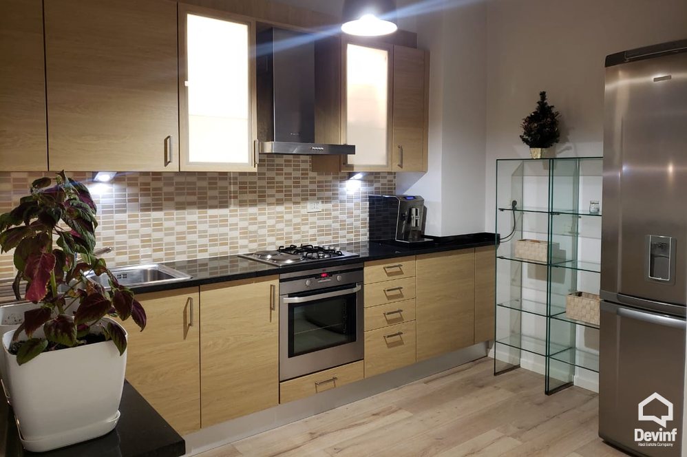 Tirane Qera Apartament 2+1+A Apartamenti ndodhet ne nje ndertim te ri prane Piramides apartament