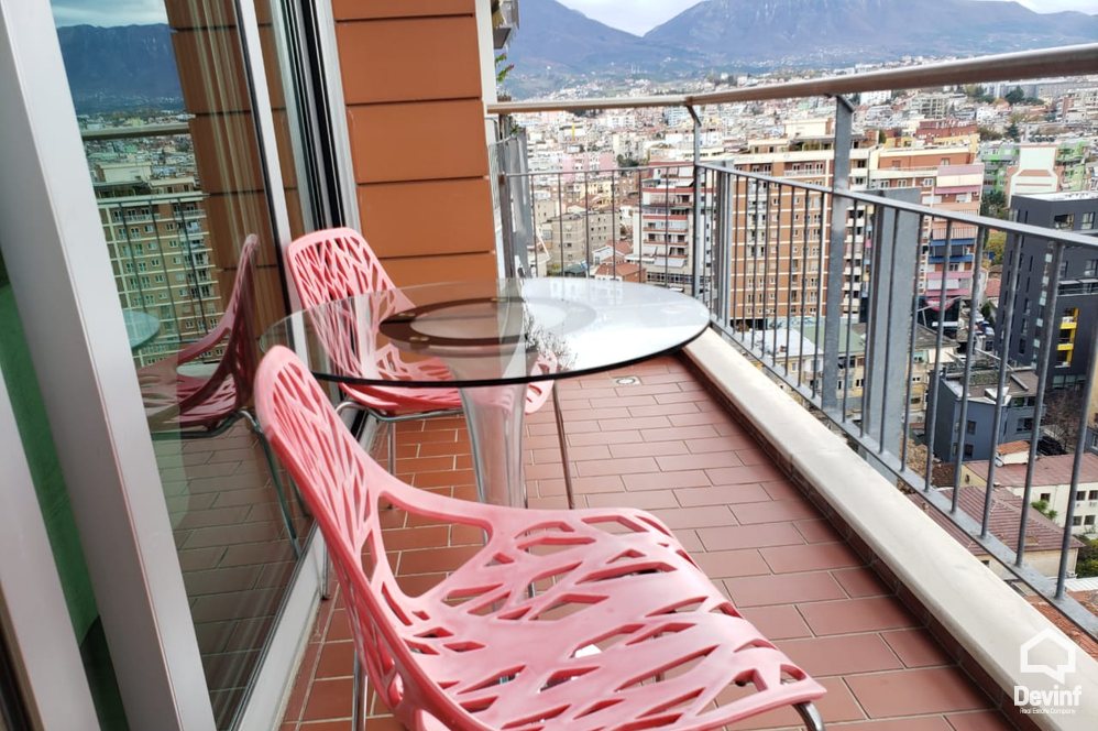 Tirane Qera Apartament 2+1+A Apartamenti ndodhet ne nje ndertim te ri prane Piramides apartament