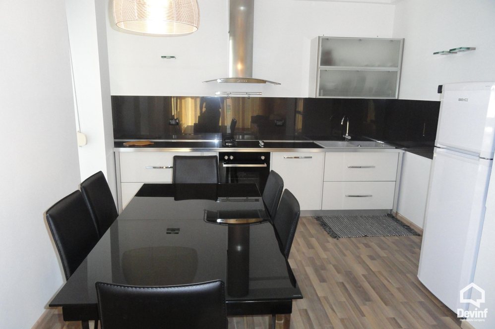 Tirane Qera Apartament 2+1+A Apartament i ri ne nje ndertim modern tek Rr. Elbasanit apartament