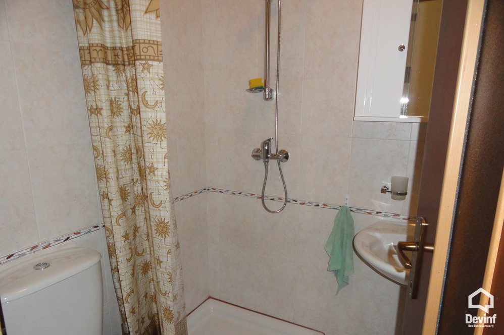 Tirane Qera Apartament 2+1+A Apartament i ri ne nje ndertim modern tek Rr. Elbasanit apartament