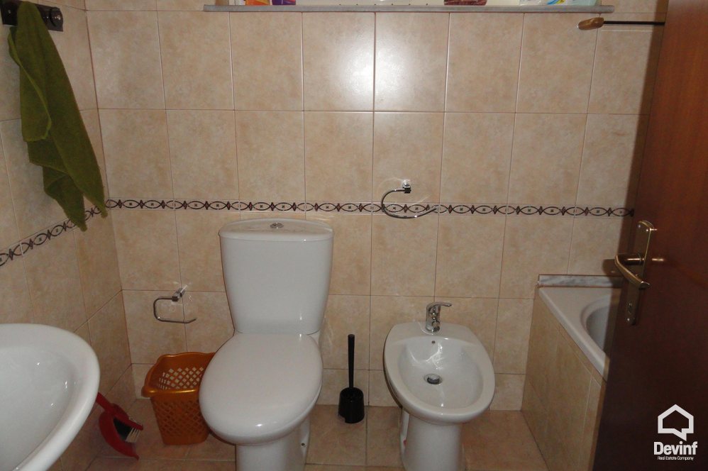 Tirane Qera Apartament 2+1+A Apartament i ri ne nje ndertim modern tek Rr. Elbasanit apartament