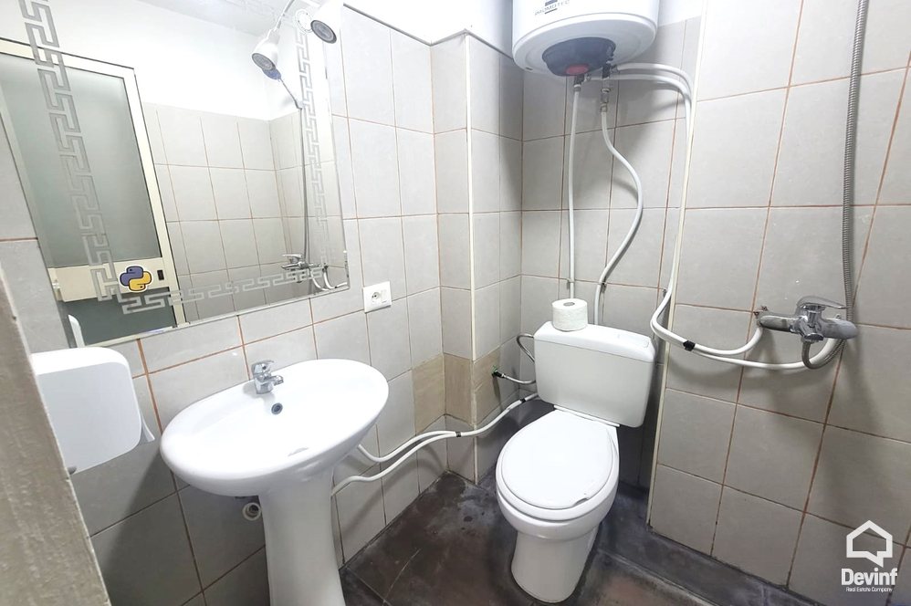 Tirane Qera Zyre  Zyre ne qender, ne Bulevardi Gjergj Fishta Zyre qender masazhi spa qender estetike