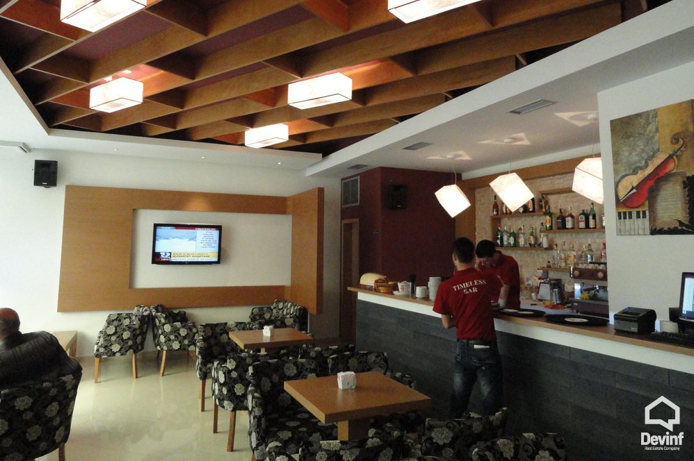 Tirane Shitje Bar-Restorant  Prane rruges Myslym Shyri apartament