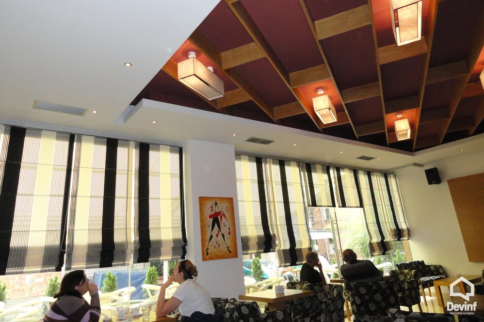 Tirane Shitje Bar-Restorant  Prane rruges Myslym Shyri apartament