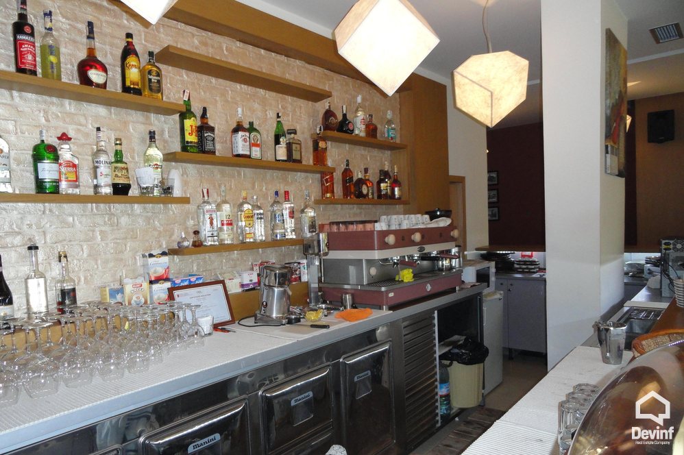 Tirane Shitje Bar-Restorant  Prane rruges Myslym Shyri apartament